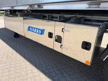 Ny Närko 3 axlad utrikes skåptrailer