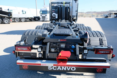 Scania R 590 8x4*4 Tridem Hiab Lastväxlare