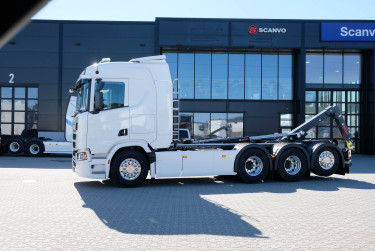 Scania R 590 8x4*4 Tridem Hiab Lastväxlare