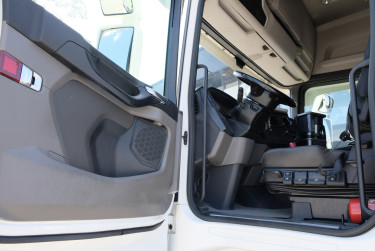 Scania S500 6x2 dragbil – Årsmodell 2023