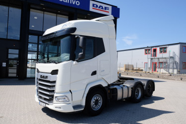 DAF XF530 FTS 6x2 2023 - välutrustad dragbil med 38 396 mil
