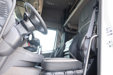 DAF XF530 FAS 6x2 chassi med motorkraftuttag - omgående leverans