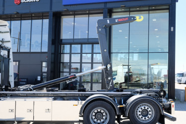 DAF XF530 FAN 6x2*4 lastväxlare med HIAB 21 ton - klar för jobb