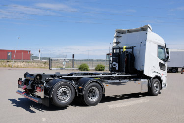 DAF XF530 FAN 6x2*4 lastväxlare med HIAB 21 ton - klar för jobb