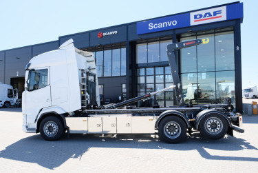 DAF XF530 FAN 6x2*4 lastväxlare med HIAB 21 ton - klar för jobb