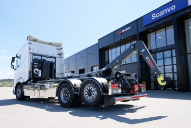 DAF XF530 FAN 6x2*4 lastväxlare med HIAB 21 ton - klar för jobb