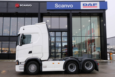 Scania S 560 6x2 dragbil av 2024 års modell