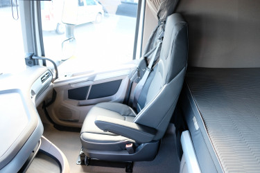 Ny DAF XG530 dragbil med motorkraftuttag - på väg hem