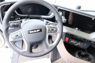 Ny DAF XG 530 FTG Pusher för omgående leverans