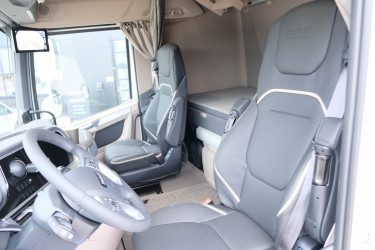 Ny DAF XG 530 FTG Pusher för omgående leverans
