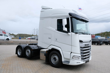 Ny DAF XG 530 FTG Pusher för omgående leverans
