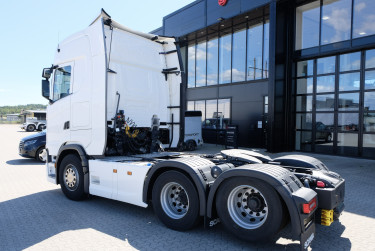 Scania S 560 6x2 dragbil 2024 - endast 18910 mil!