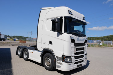 Scania S 560 6x2 dragbil 2024 - endast 18910 mil!