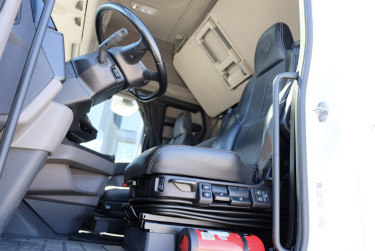 Scania S 560 6x2 dragbil 2024 - endast 18910 mil!