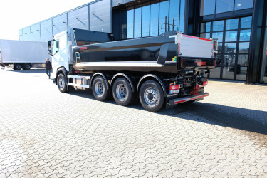 Ny DAF XF 530 Tridem Zetterbergs dumperbil – klar för jobb!