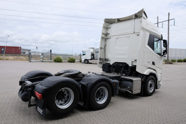 DAF XF530 FTS 6x2 2023 - garanti kvar till mars 2027!