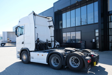 Scania S660 V8 6x2 dragbil 2024