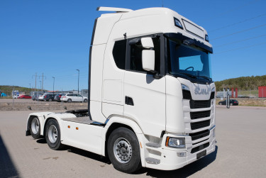 Scania S560 6x2 dragbil 2024 - 22 900 mil