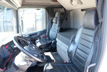 Scania R 590 6x2 2024 V8 - kraftuttag och 21 800 mil