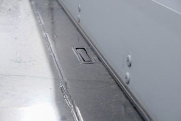 15 m3 lastväxlarflak med aluminiumlämmar - grusförstärkt och 24 tons ram
