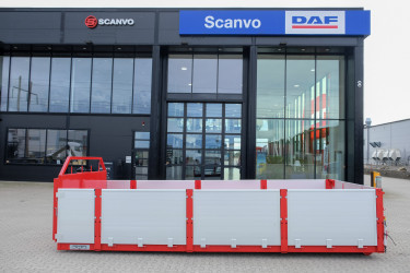 15 m3 lastväxlarflak med aluminiumlämmar - grusförstärkt och 24 tons ram
