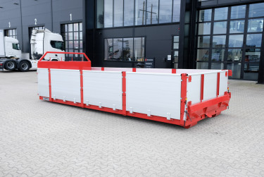 15 m3 lastväxlarflak med aluminiumlämmar - grusförstärkt och 24 tons ram