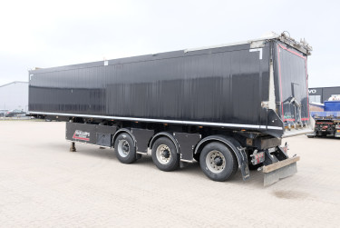 CMT 3-axlad 60 kubiks volymtrailer med tipp