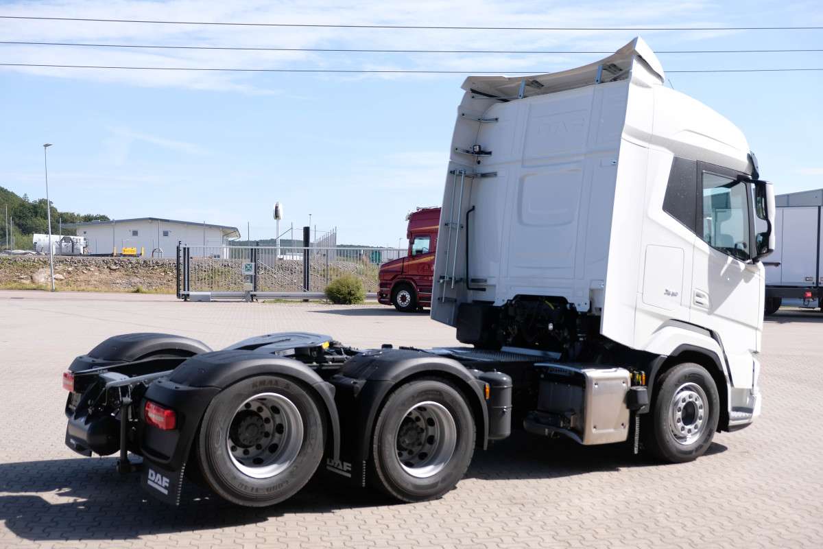 Ny XF 530 6x2 dragbil Ny XF 530 6x2 dragbil