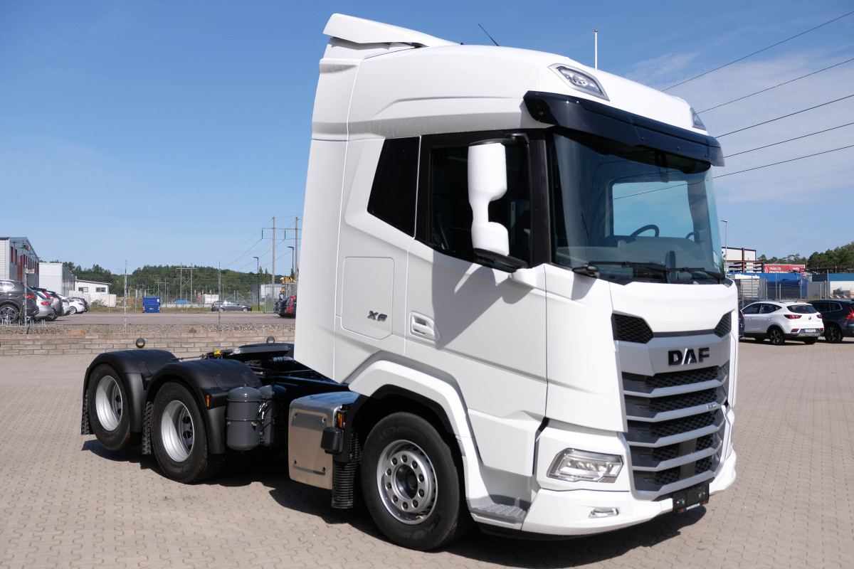 Ny XF 530 6x2 dragbil Ny XF 530 6x2 dragbil