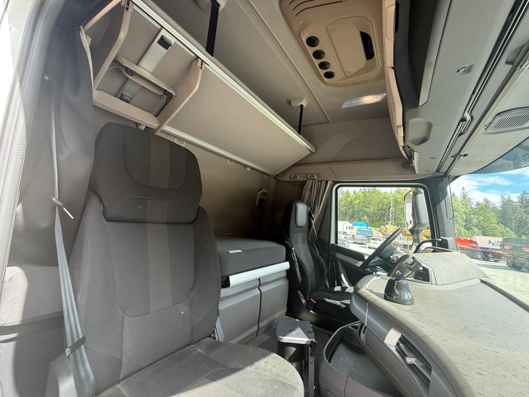 XF 530 FTS 6x2 av 2022 års modell XF 530 FTS 6x2 av 2022 års modell