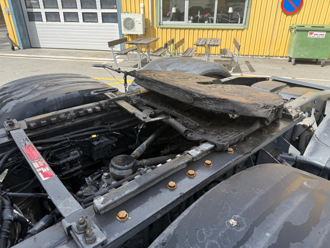 XF 530 FTS 6x2 av 2022 års modell XF 530 FTS 6x2 av 2022 års modell