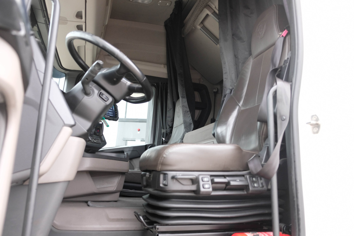 R 410 4x2 av 2020 års modell R 410 4x2 av 2020 års modell