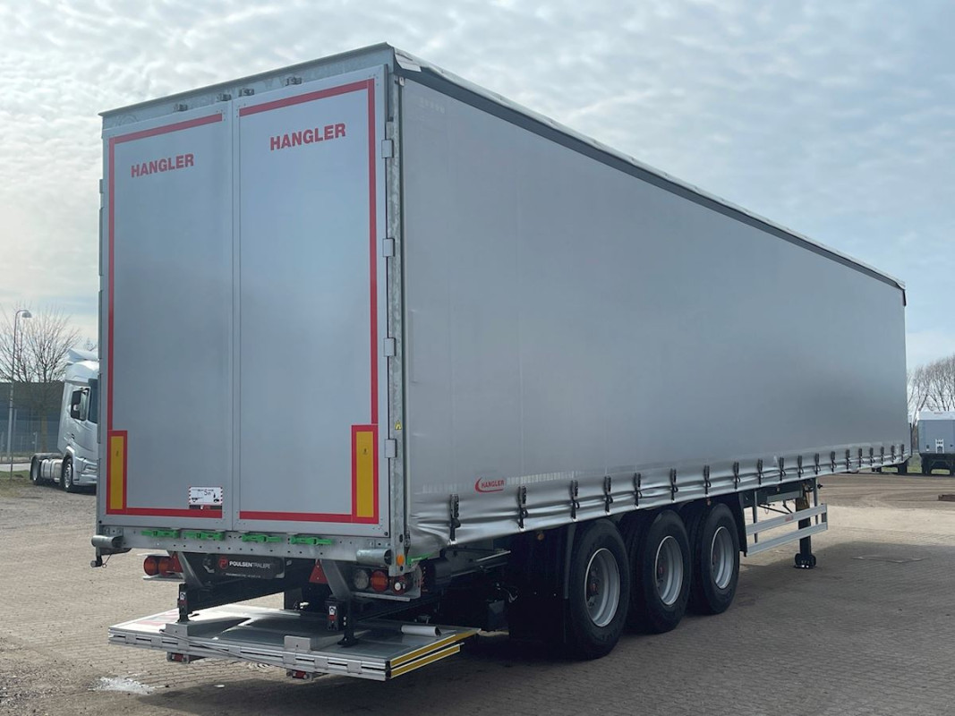 3 axlad trailer med lift 3 axlad trailer med lift