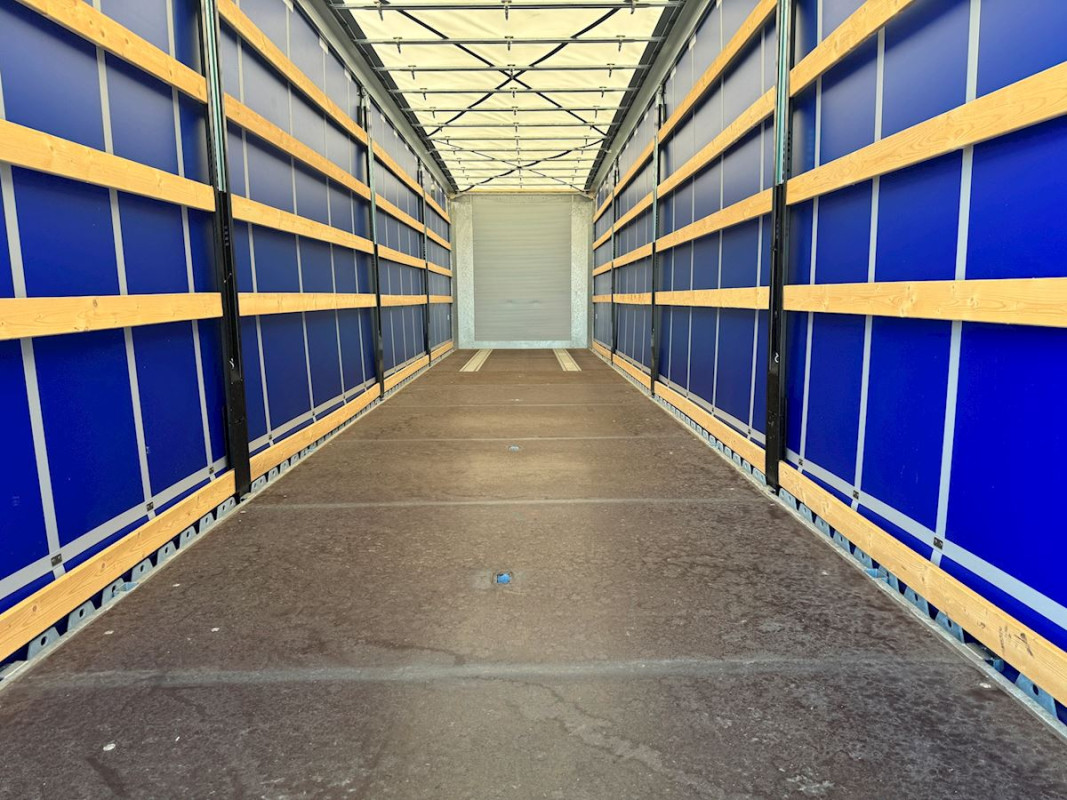 3 axlad gardintrailer 3 axlad gardintrailer