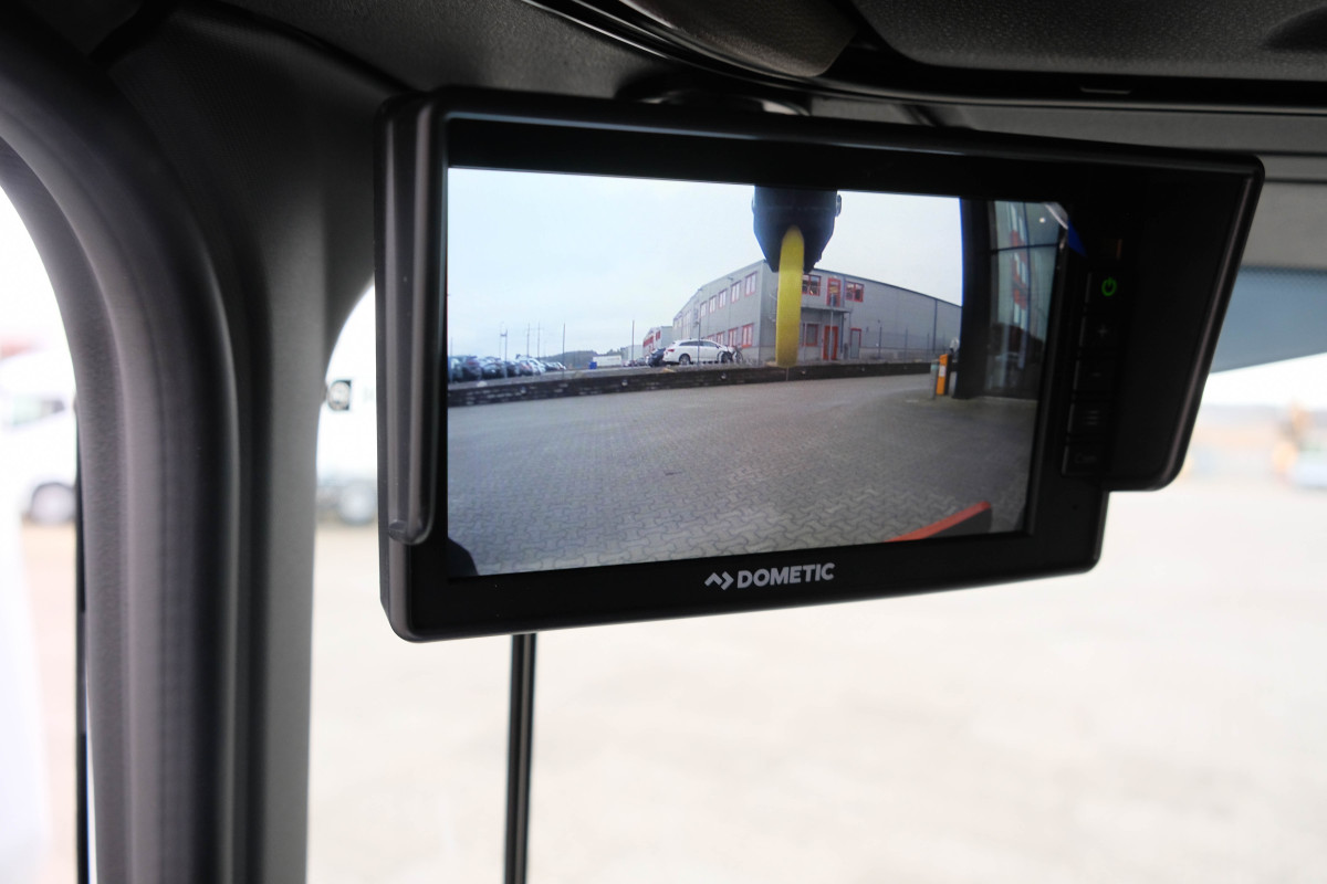 Ny XF 530 FAW Tridem Lastväxlare Ny XF 530 FAW Tridem Lastväxlare