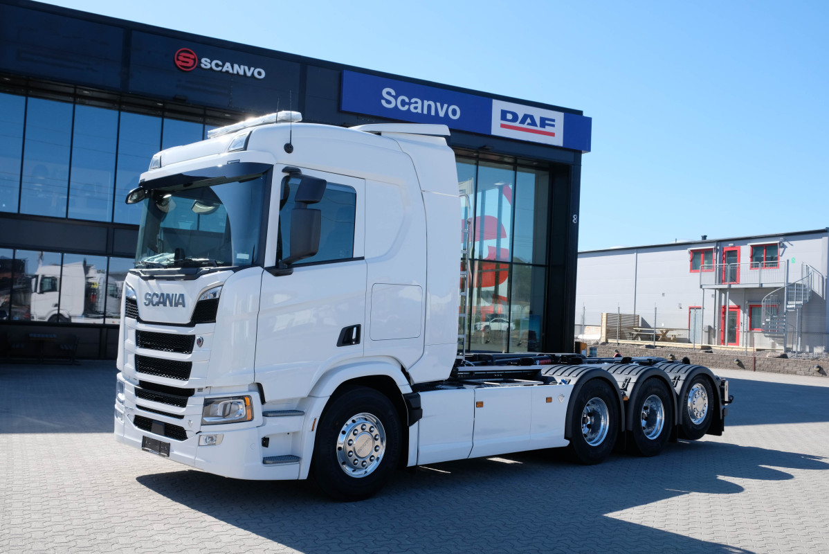 Scania R 590 8x4*4 Tridem Hiab Lastväxlare Scania R 590 8x4*4 Tridem Hiab Lastväxlare