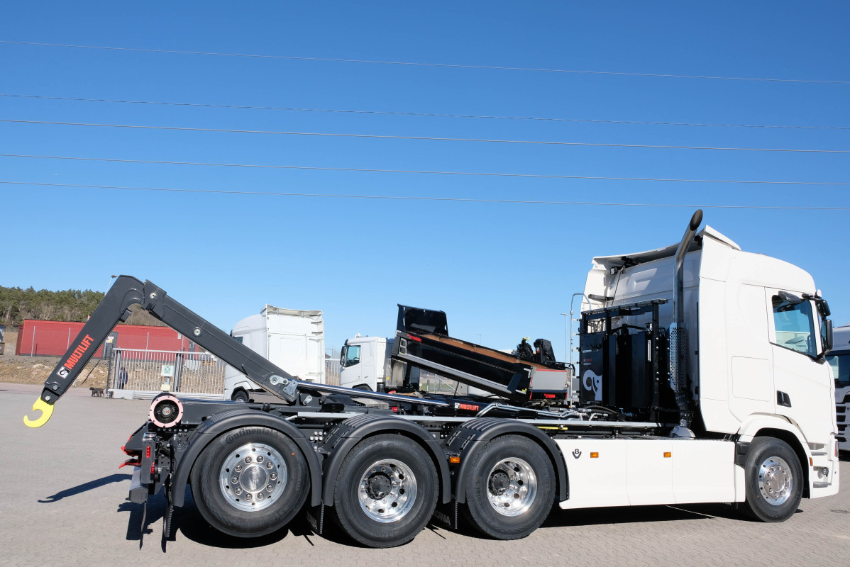 Scania R 590 8x4*4 Tridem Hiab Lastväxlare Scania R 590 8x4*4 Tridem Hiab Lastväxlare