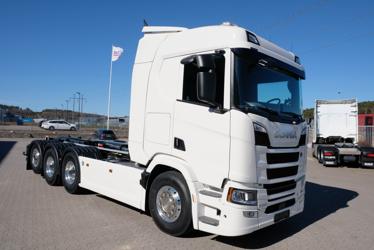 Scania R 590 8x4*4 Tridem Hiab Lastväxlare Scania R 590 8x4*4 Tridem Hiab Lastväxlare